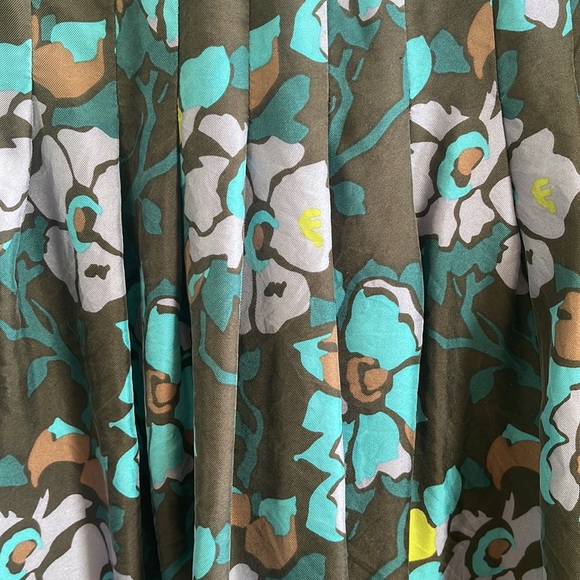 Saks Fifth Avenue Women's Floral A-Line Silk Skirt Size 10 Multicolor - Picture 6 of 7